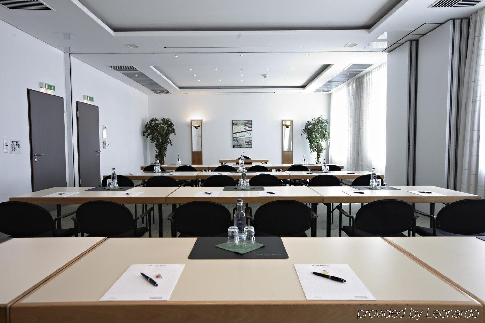 Intercityhotel Ρόστοκ Επιχειρήσεις φωτογραφία