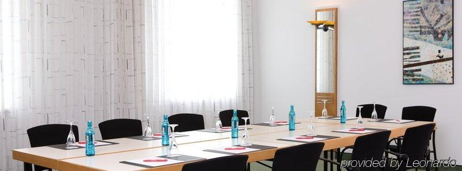 Intercityhotel Ρόστοκ Επιχειρήσεις φωτογραφία