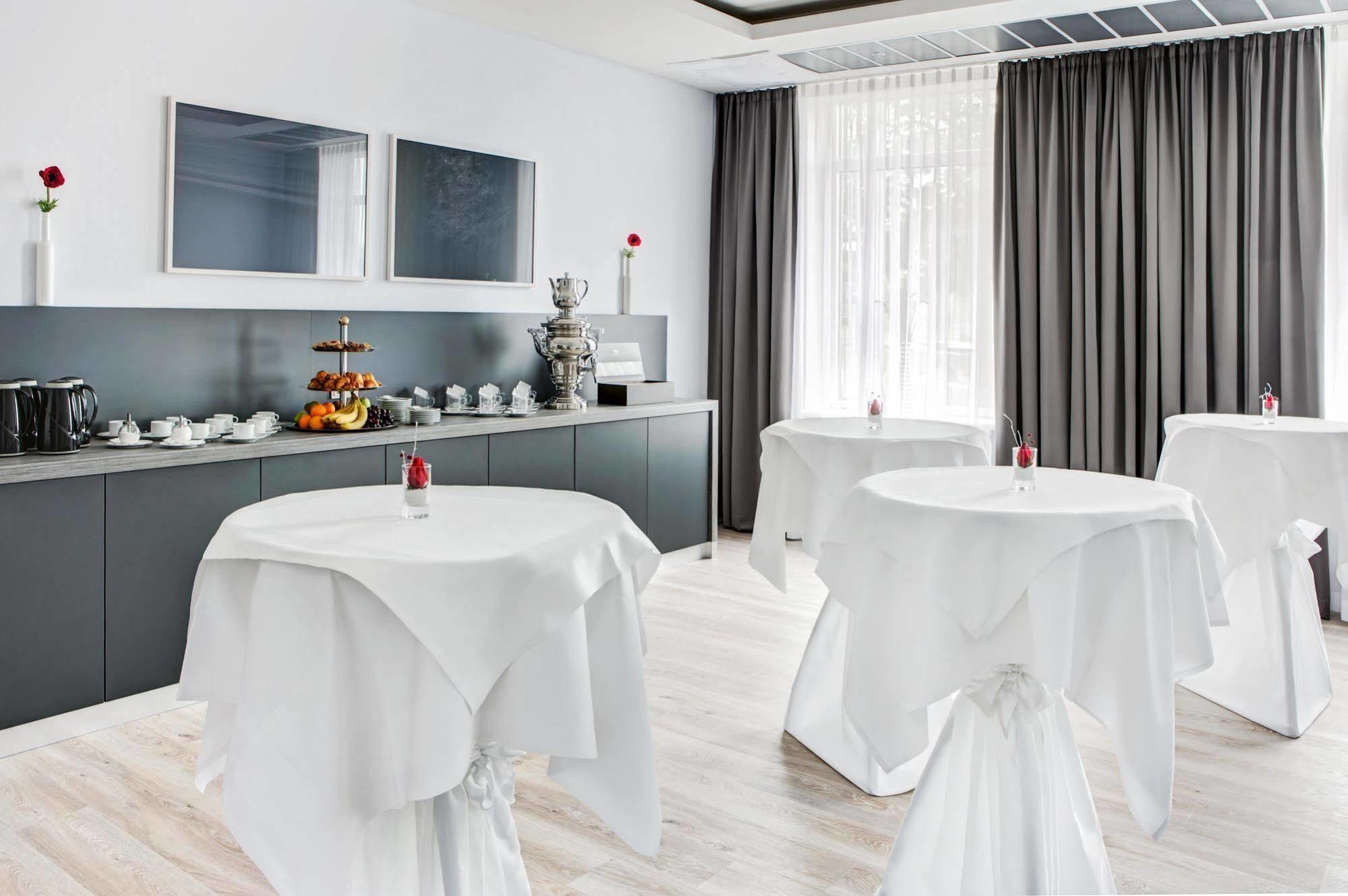 Intercityhotel Ρόστοκ Εξωτερικό φωτογραφία